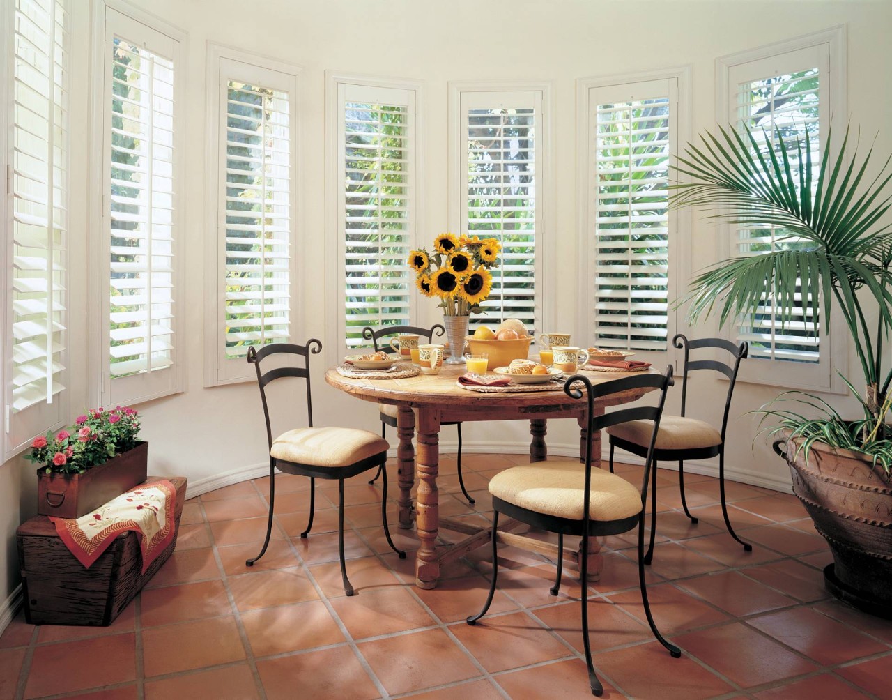 Hunter Douglas shutters in a kitchen near Princeton and Hillsborough, NJ